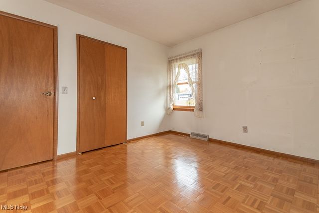 14674 Elmar Boulevard, Burton, OH 44021