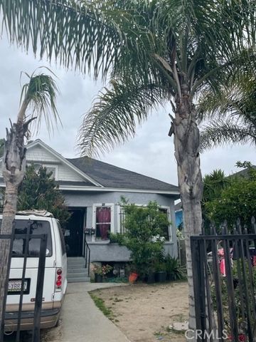 851 E 32nd Street, Los Angeles, CA 90011