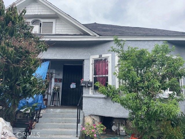 851 E 32nd Street, Los Angeles, CA 90011