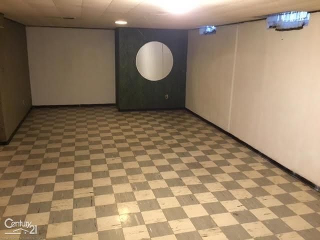 29155 Ironwood Drive, Warren, MI 48093