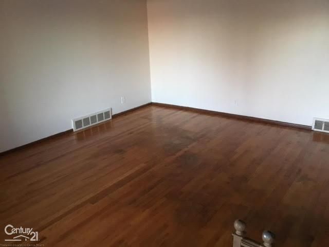 29155 Ironwood Drive, Warren, MI 48093