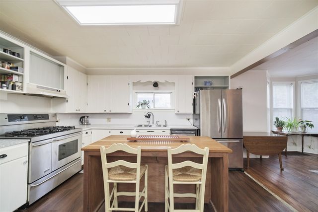 304 1st Avenue, Manistee, MI 49660