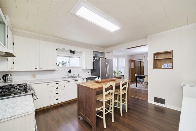 304 1st Avenue, Manistee, MI 49660