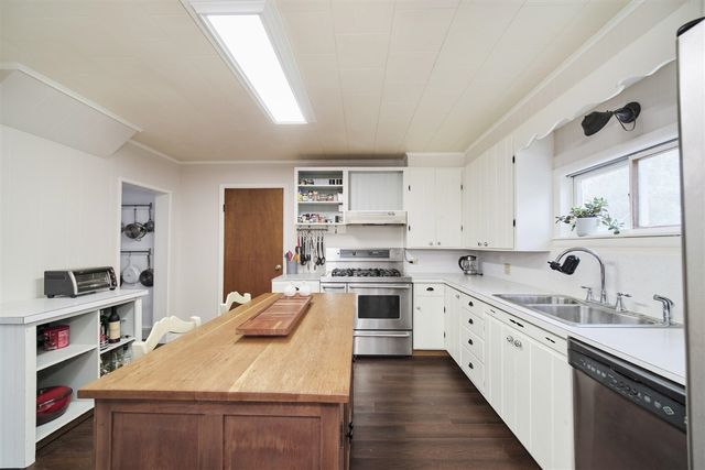 304 1st Avenue, Manistee, MI 49660