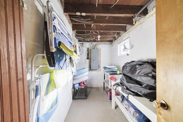 304 1st Avenue, Manistee, MI 49660