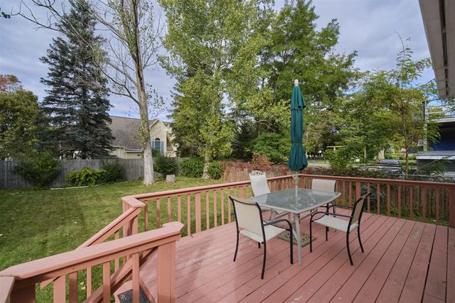 304 1st Avenue, Manistee, MI 49660