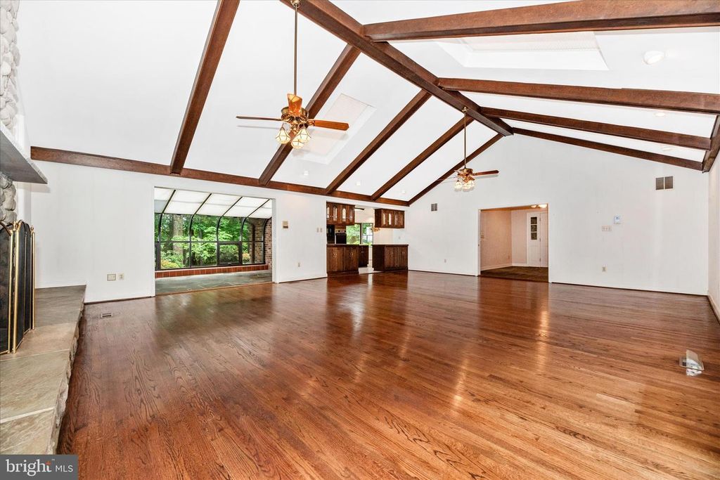Image 10 of property listing at 2221 GOLD MINE RD, Brookeville, MD 20833