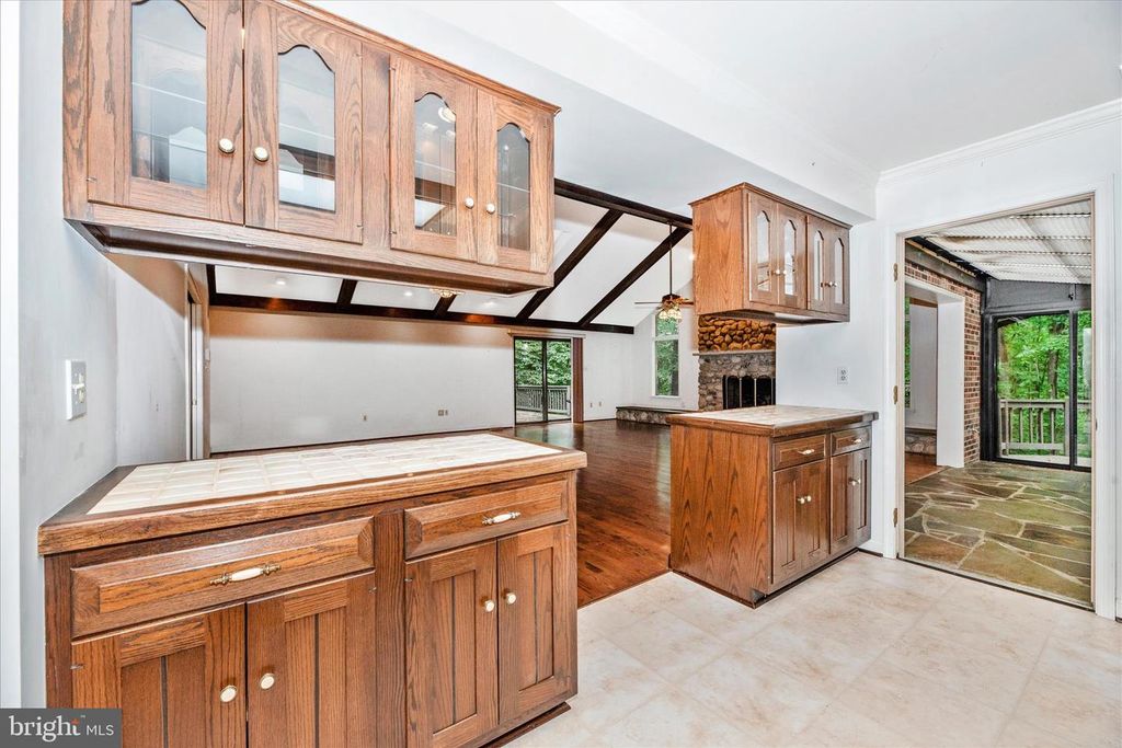 Image 18 of property listing at 2221 GOLD MINE RD, Brookeville, MD 20833