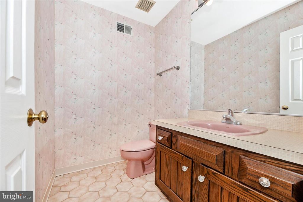 Image 25 of property listing at 2221 GOLD MINE RD, Brookeville, MD 20833
