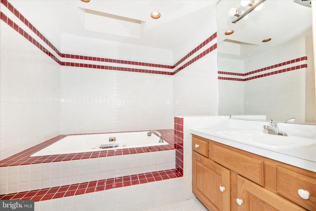Image 33 of property listing at 2221 GOLD MINE RD, Brookeville, MD 20833