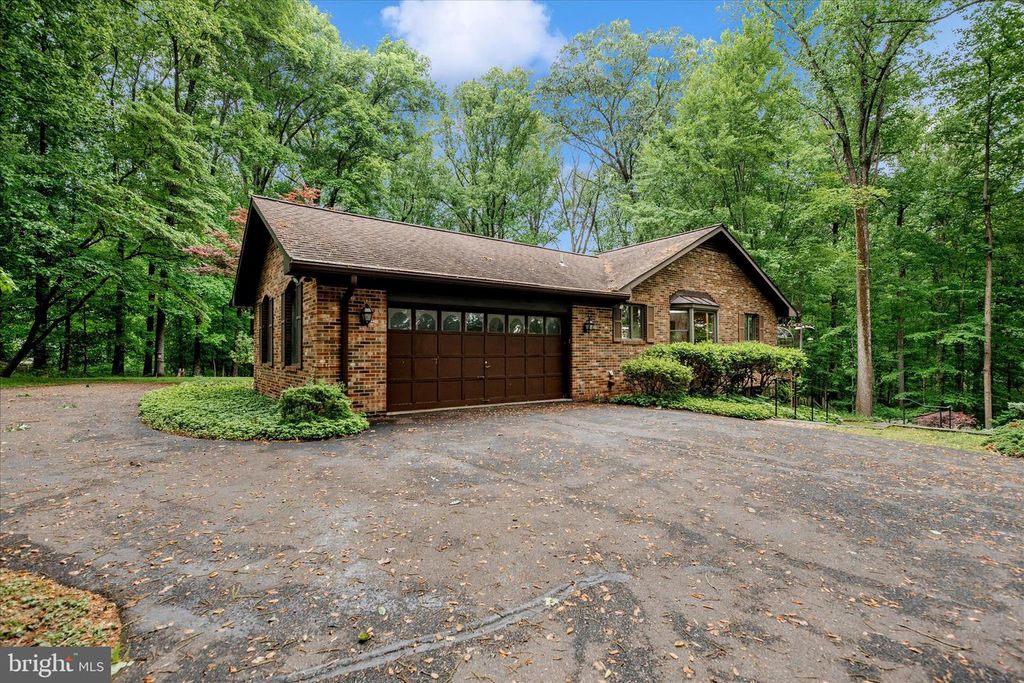 Image 54 of property listing at 2221 GOLD MINE RD, Brookeville, MD 20833