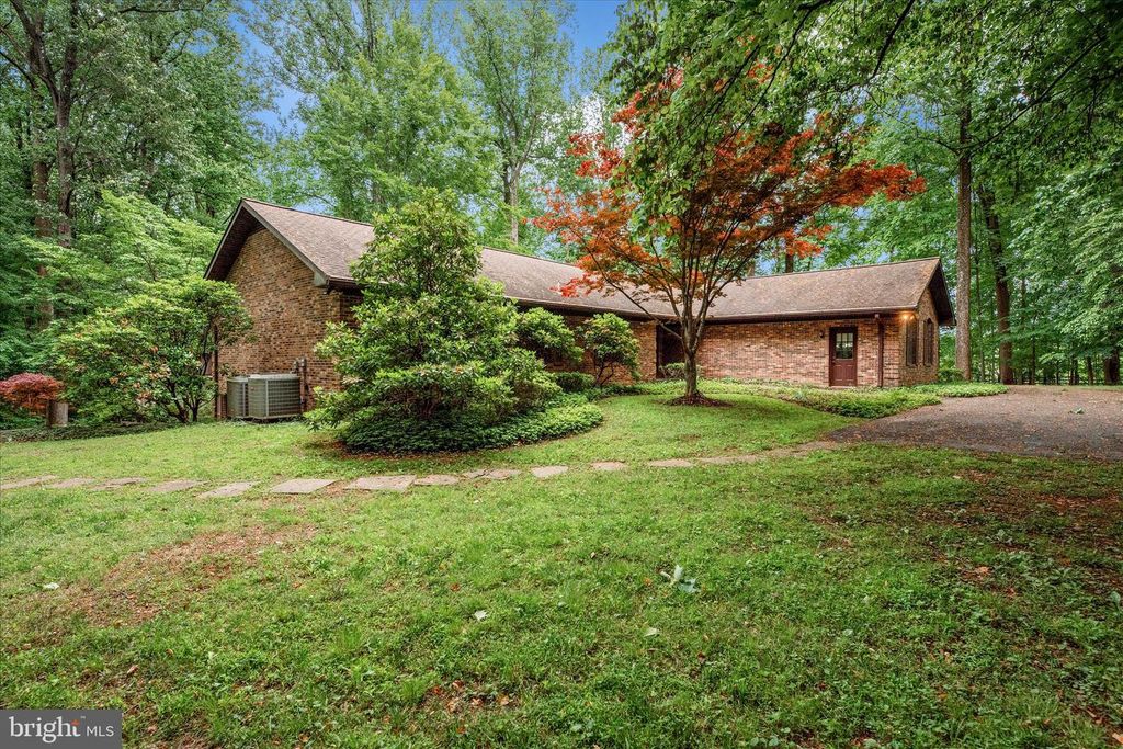 Image 55 of property listing at 2221 GOLD MINE RD, Brookeville, MD 20833