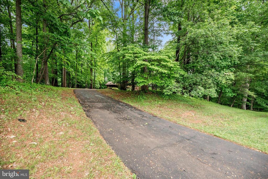 Image 57 of property listing at 2221 GOLD MINE RD, Brookeville, MD 20833