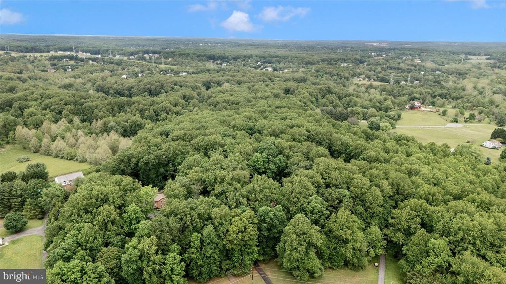 Image 59 of property listing at 2221 GOLD MINE RD, Brookeville, MD 20833