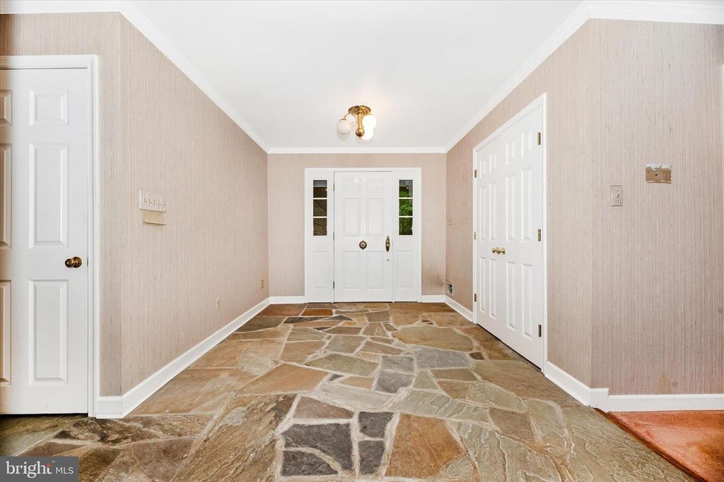 Image 6 of property listing at 2221 GOLD MINE RD, Brookeville, MD 20833