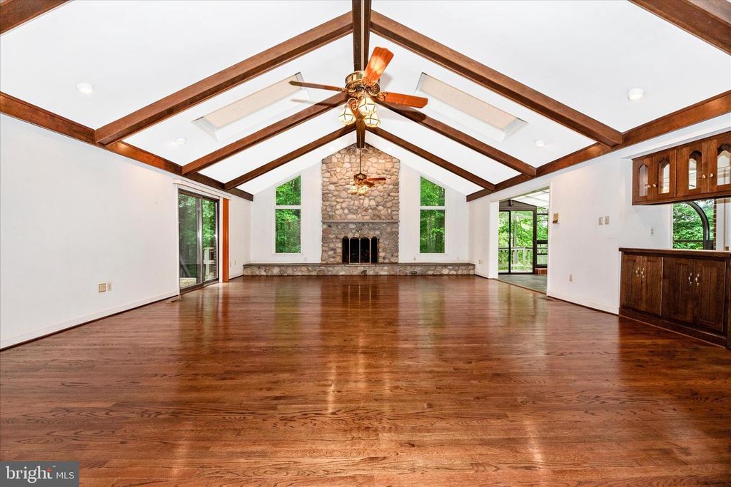 Image 7 of property listing at 2221 GOLD MINE RD, Brookeville, MD 20833