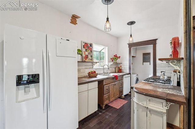 708 Cooper Avenue, Colorado Springs, CO 80905