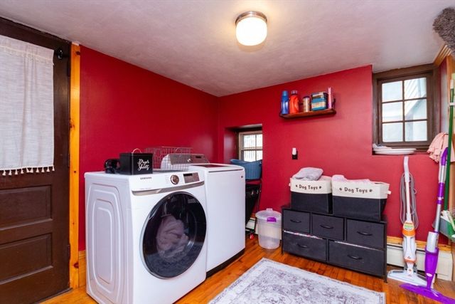 8 Old Fisher Ln, Walpole, MA 02081