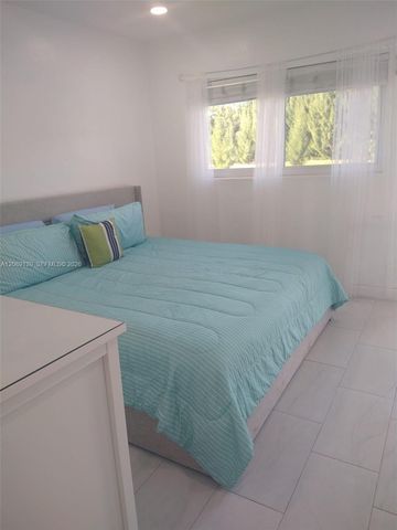 600 Layne Boulevard 122, Hallandale Beach, FL 33009