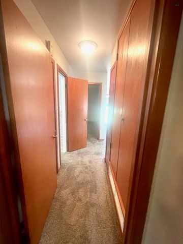 106 E JEFFERSON AVENUE, Iowa Park, TX 76367