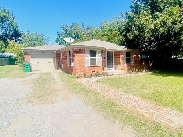 106 E JEFFERSON AVENUE, Iowa Park, TX 76367