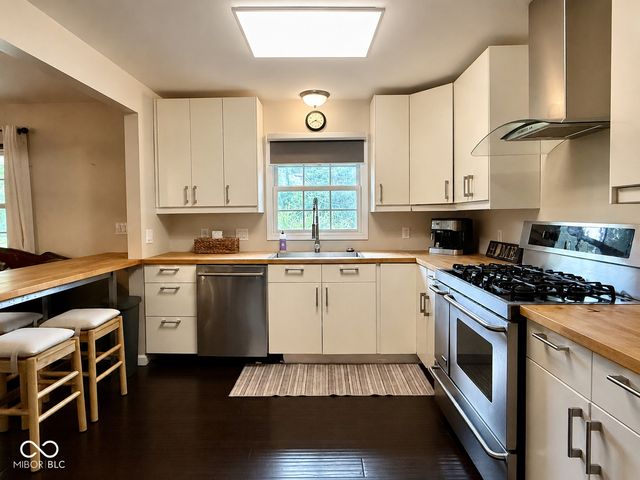10002 Sumac Lane, Indianapolis, IN 46236