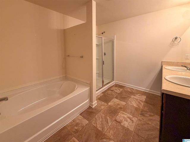 2039 KERRY CIRCLE, Calera, AL 35040