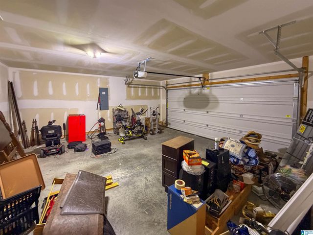 2039 KERRY CIRCLE, Calera, AL 35040