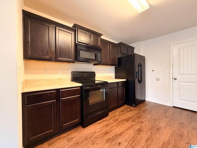 2039 KERRY CIRCLE, Calera, AL 35040