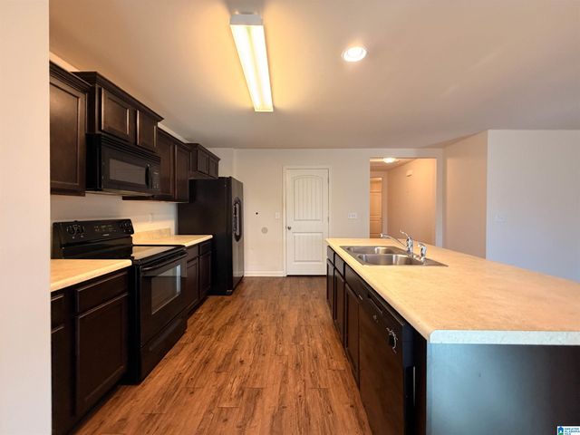 2039 KERRY CIRCLE, Calera, AL 35040