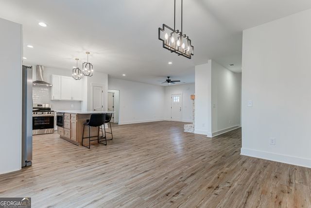 552 Clayton Street, Commerce, GA 30529