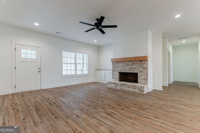 552 Clayton Street, Commerce, GA 30529