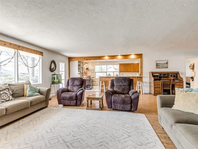 1510 N union Avenue, Shawnee, OK 74804