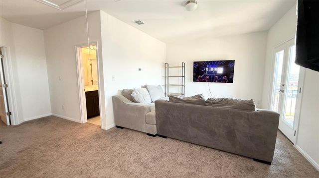 204 Travis LN, Liberty Hill, TX 78642