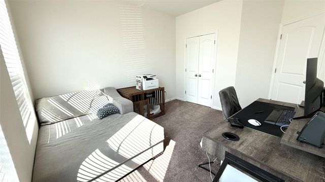 204 Travis LN, Liberty Hill, TX 78642