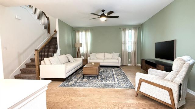 204 Travis LN, Liberty Hill, TX 78642