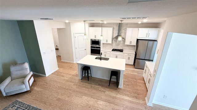 204 Travis LN, Liberty Hill, TX 78642