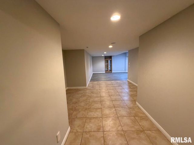 3519 W OAK CREEK Court, Dunlap, IL 61525