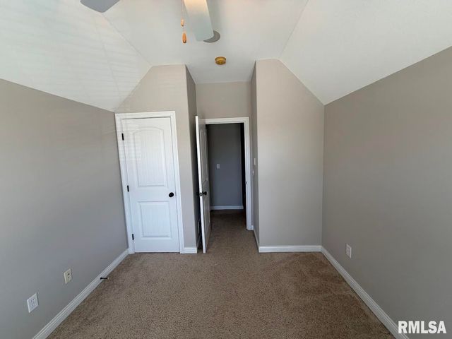 3519 W OAK CREEK Court, Dunlap, IL 61525
