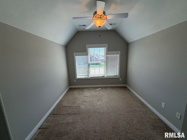 3519 W OAK CREEK Court, Dunlap, IL 61525