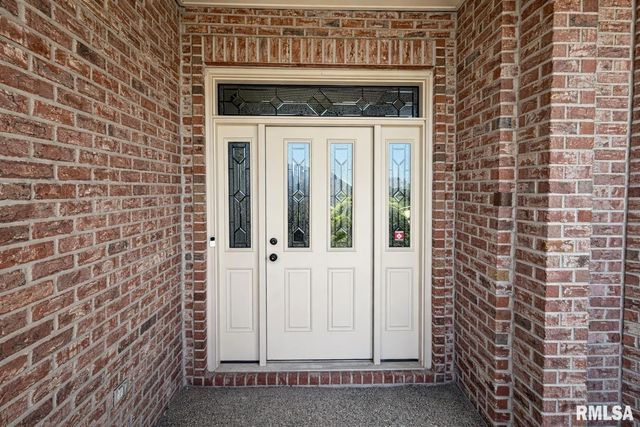 3519 W OAK CREEK Court, Dunlap, IL 61525