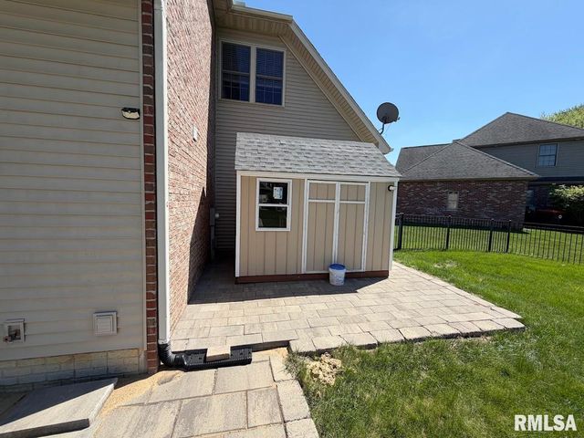 3519 W OAK CREEK Court, Dunlap, IL 61525