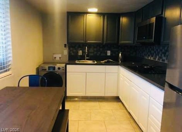 917 Ute Lane, Las Vegas, NV 89110