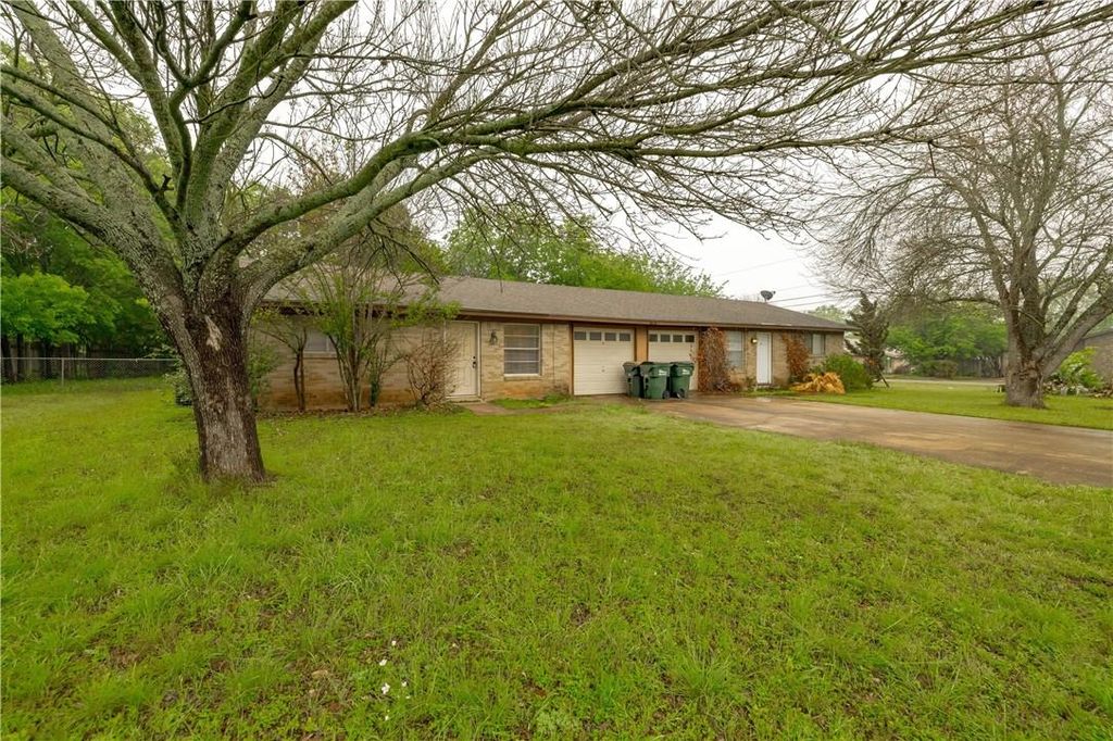 806 Judy DR B, Georgetown, TX 78628