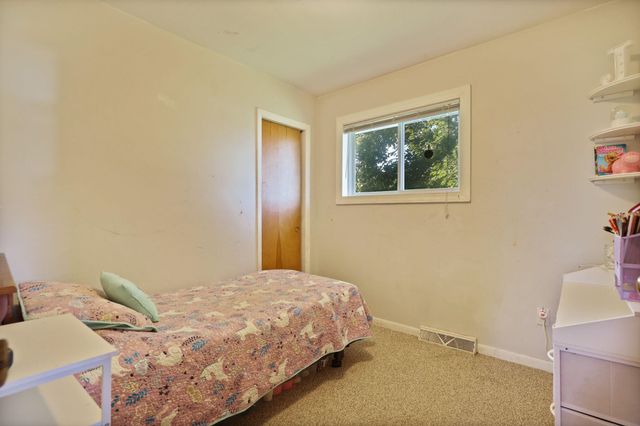 920 W Vassar Road, Blumfield Twp, MI 48757