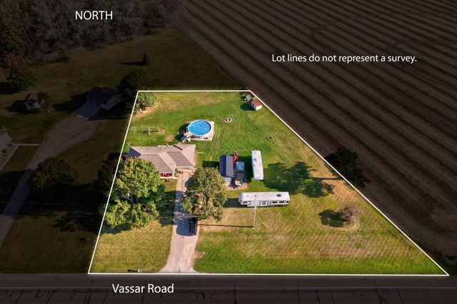 920 W Vassar Road, Blumfield Twp, MI 48757