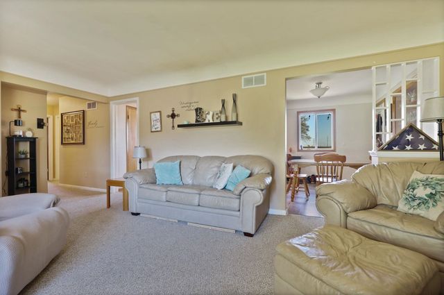 920 W Vassar Road, Blumfield Twp, MI 48757