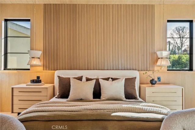 4245 Bellaire Ave, Studio City, CA 91604