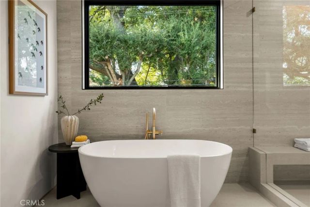 4245 Bellaire Ave, Studio City, CA 91604