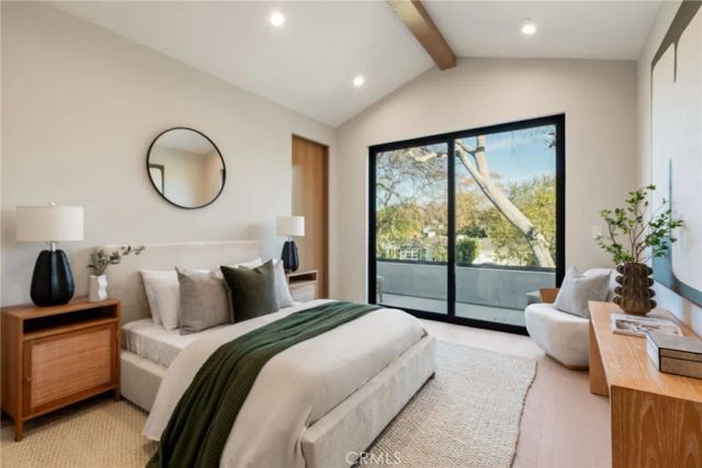 4245 Bellaire Ave, Studio City, CA 91604